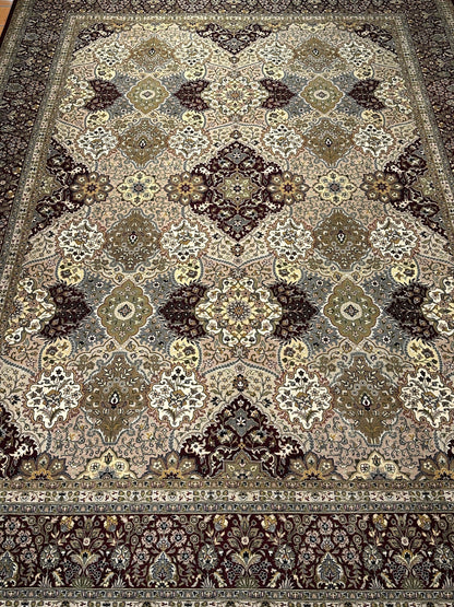 Kashmiri Rug - 378 cm x 273 cm