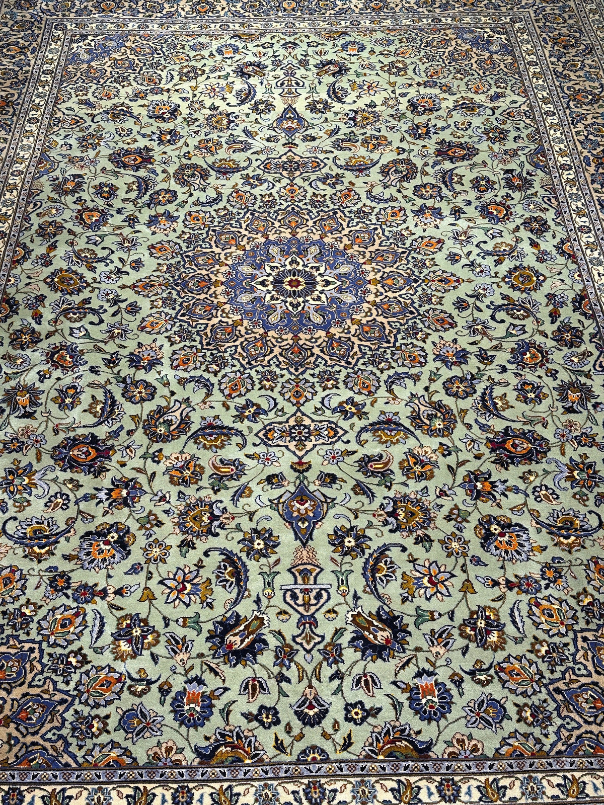 Kashan Rug - 422 cm x 292 cm