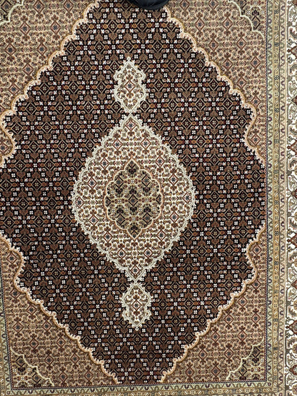 Mahi Tabriz Rug - 252 cm x 194 cm