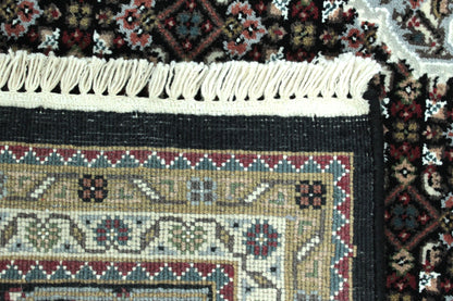 Mahi Tabriz Rug - 250 cm x 170 cm