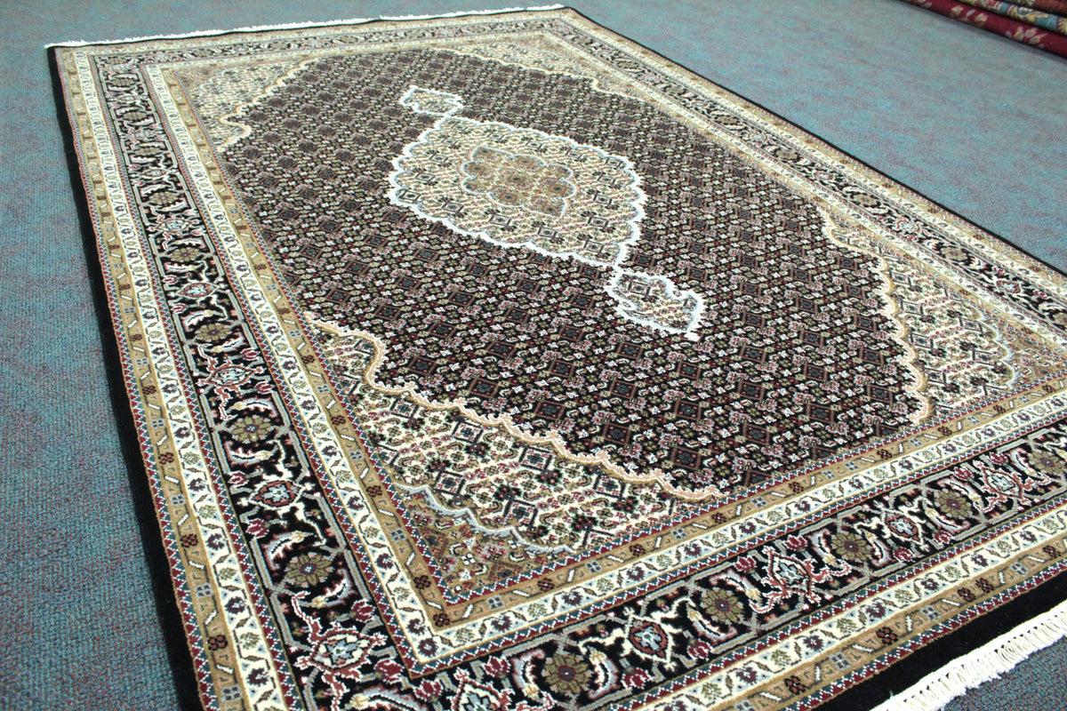 Mahi Tabriz Rug - 250 cm x 170 cm
