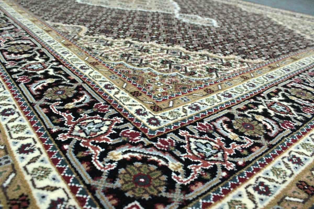 Mahi Tabriz Rug - 250 cm x 170 cm