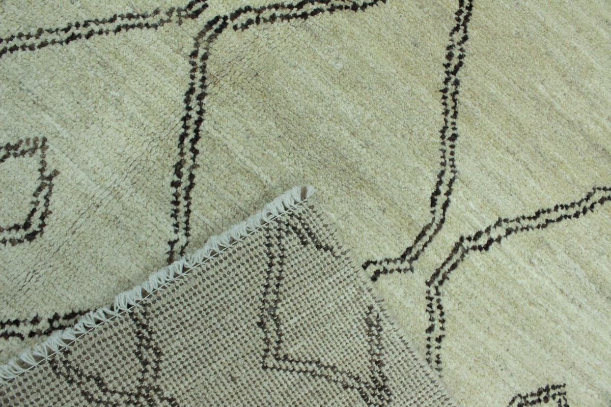 Moroccan Rug - 226 cm x 155 cm