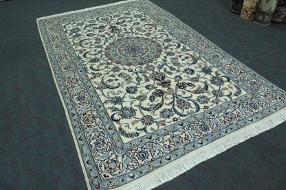 Nain Rug  - 300 cm x 200 cm